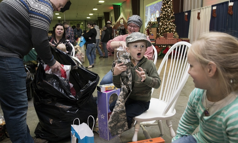 Indiana Blue Star Program to host fifth annual Spirit of Christmas