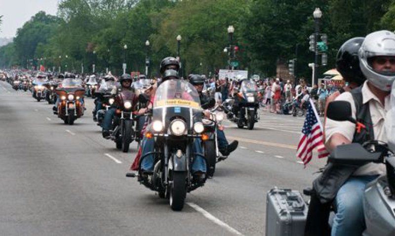 Rolling Thunder: Good riding, friends, cause