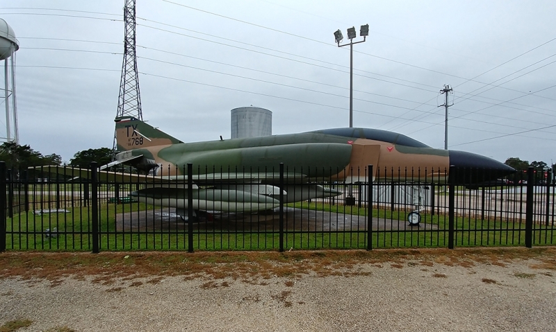 Texas Legion post closing in on F-4D Phantom renovation