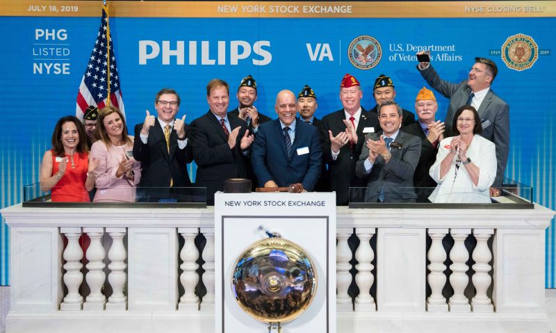 National Commander Reistad rings closing bell at NYSE