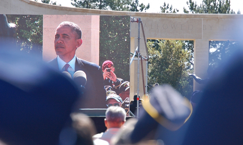 Obama, Hollande remember