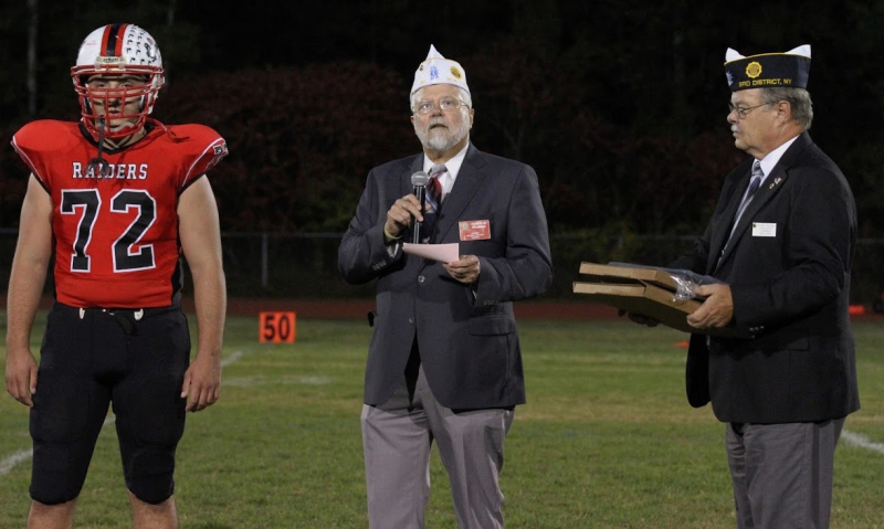 Legion praises high school football player for honoring U.S. flag 