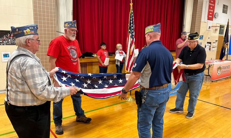 Nebraska squadron shares flag etiquette with fifth-graders