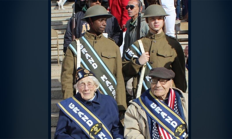 WWII veterans serve as Veterans Day parade grand marshals