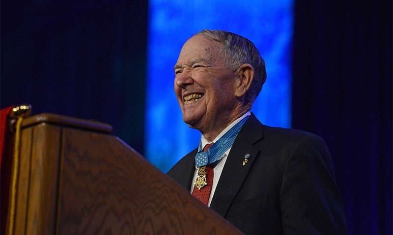 Medal of Honor recipient recounts Battle of Ia Drang