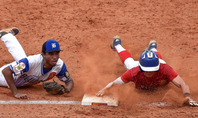 ALWS Game 2: Nebraska pounds way to opening victory