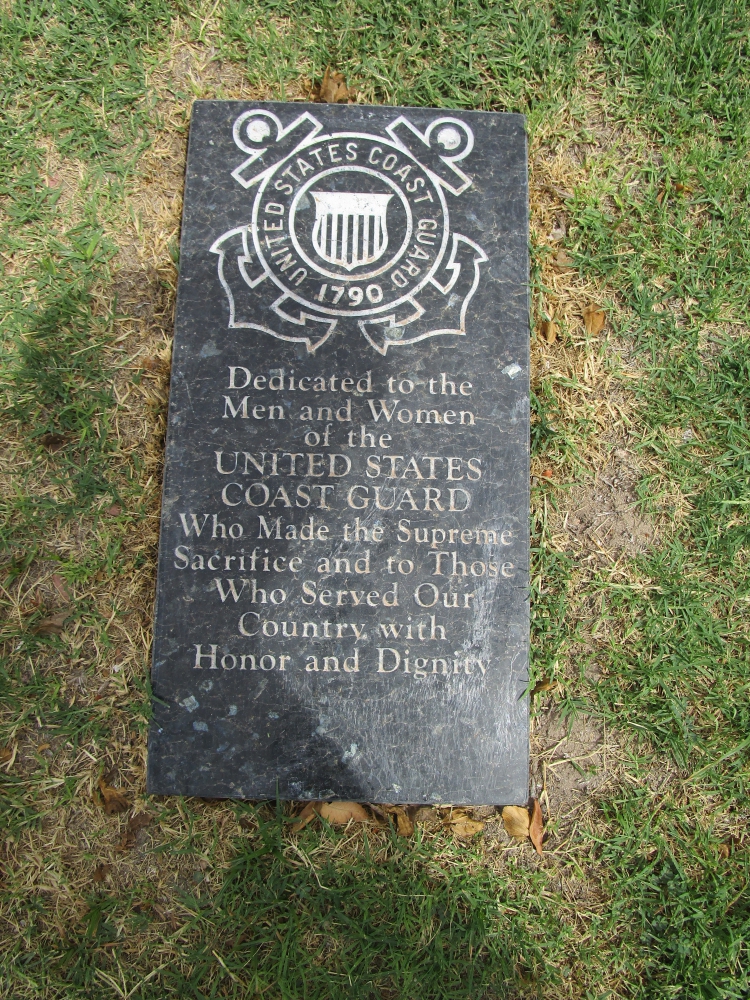 Woodlawn Cemetary Veterans Memorial