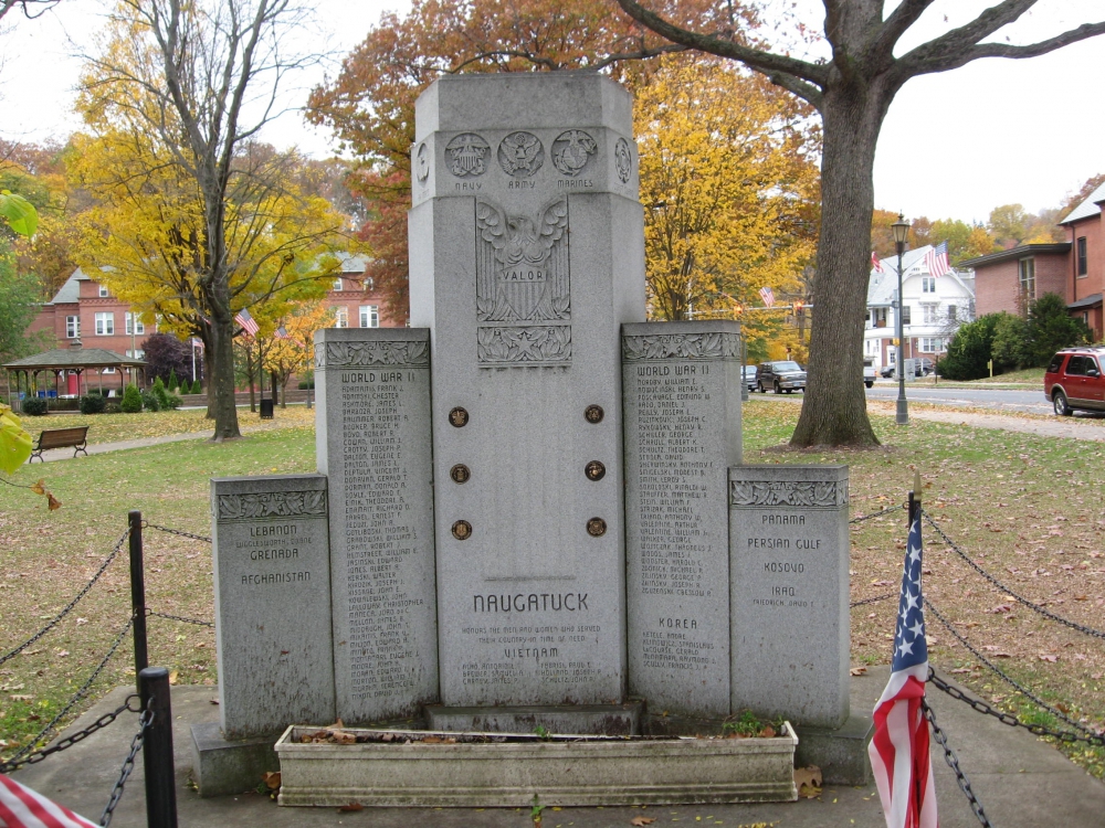Stonington Veterans Monument