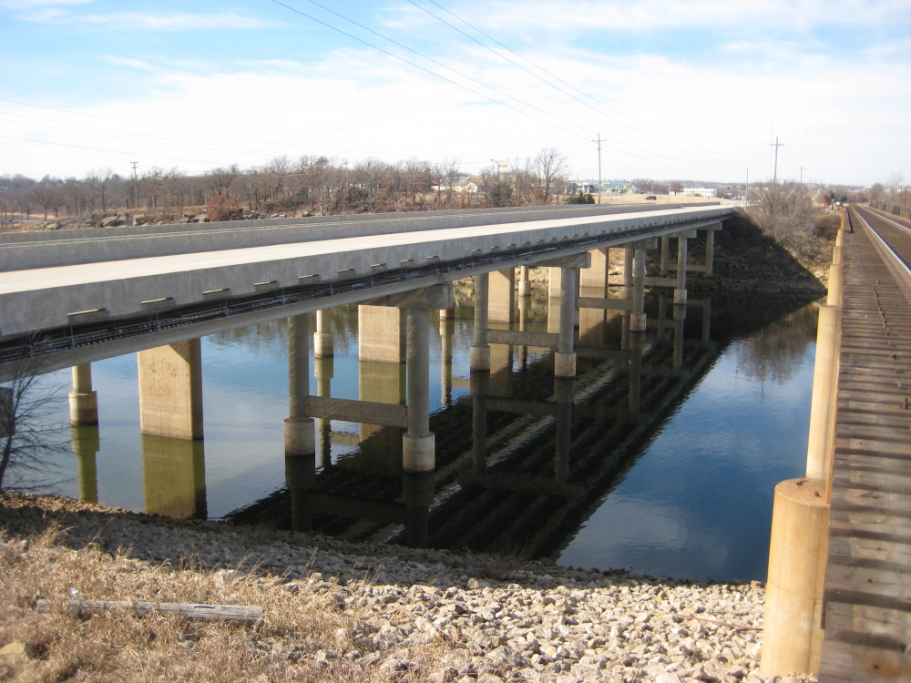 Vietnam War Veterans Memorial Bridge